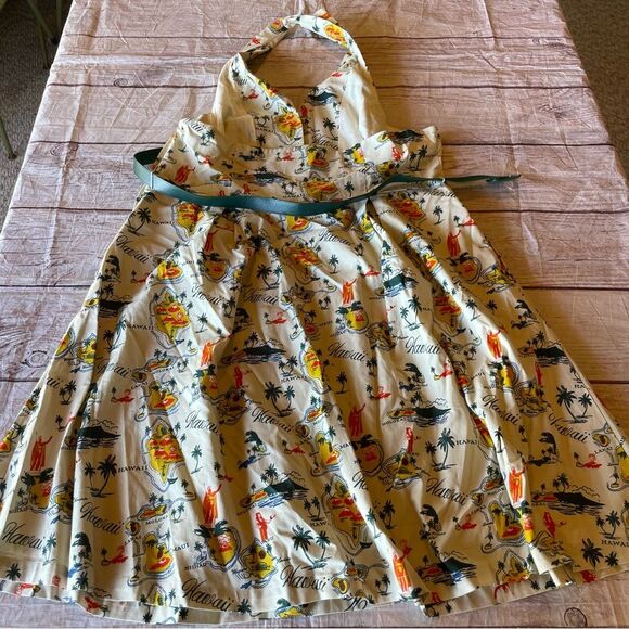 Modcloth Genuine Genius Halter Shirtdress in Island Beige Hawaii Print Size 2X - Picture 6 of 11
